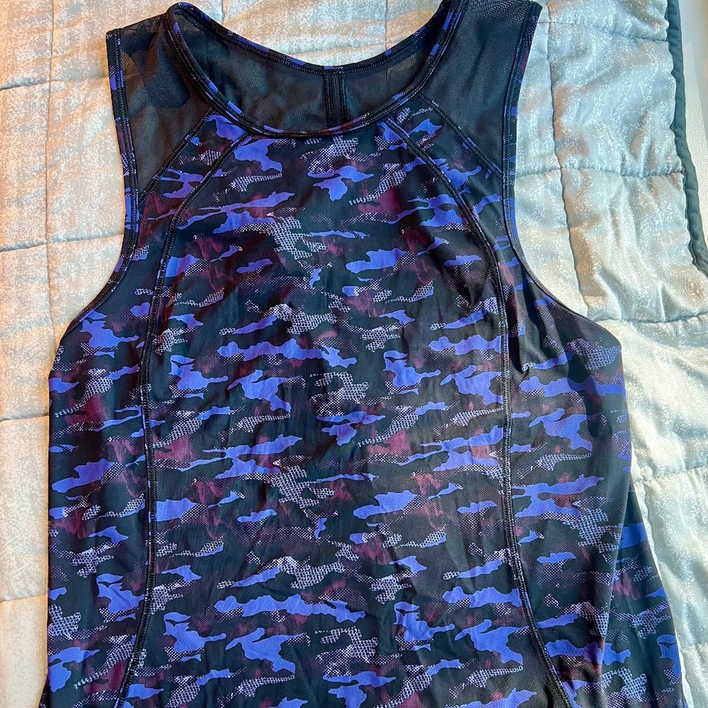Lululemon purple camo tank size 4